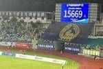 扬子晚报：恍若隔世！&ldquo;苏超&rdquo;开赛前仅要求场馆有2000座位