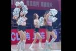 动感青春！媒体人晒广州男篮主场啦啦队的舞蹈表演视频