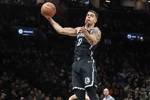 这防守差远了！小迈克尔&middot;波特半场10中7轻松砍下20分6板3助