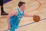 欢迎来到真正的NBA~常规赛三分王克尼佩尔附加赛首节5中0吞蛋